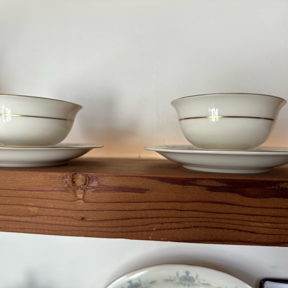 Elegant Cream and Gold Tea Cup Set